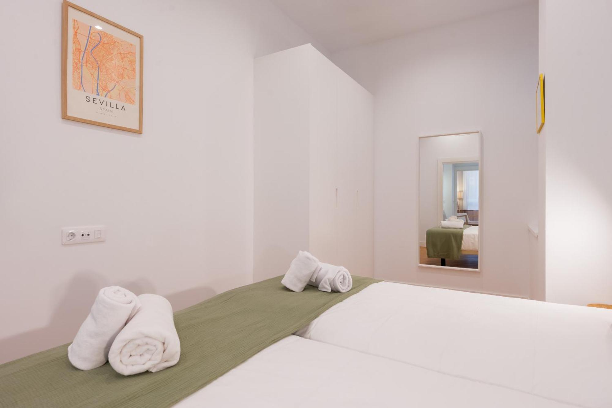 Arroyo 3 Apartments Seville Luaran gambar