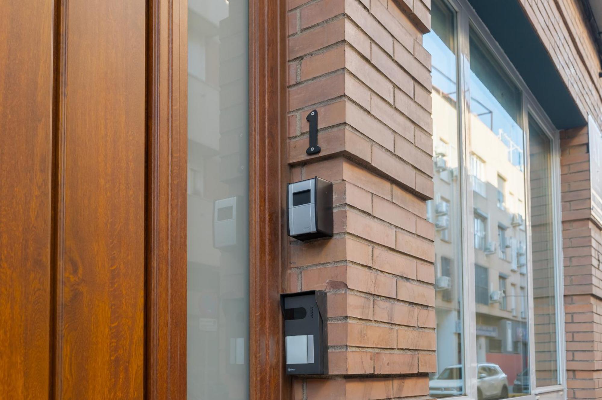 Arroyo 3 Apartments Seville Luaran gambar